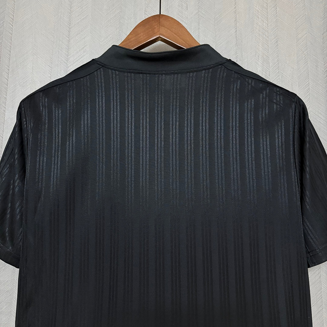 Liverpool Black 1995/96 Retrô