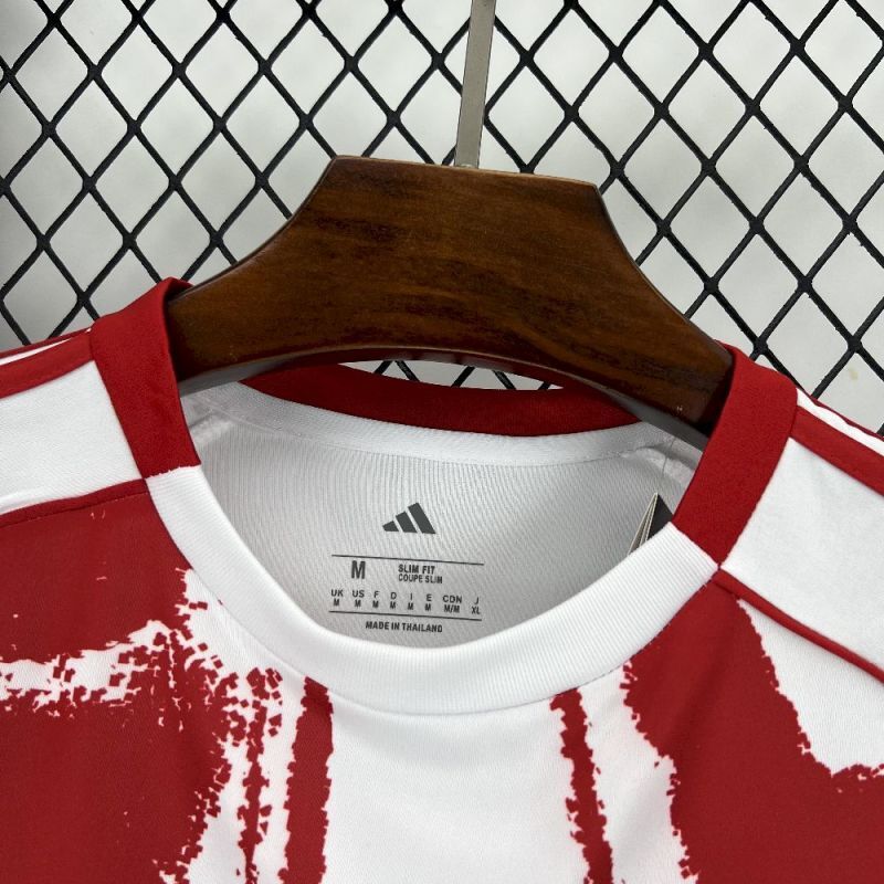 Olympiacos Away - 2025/26