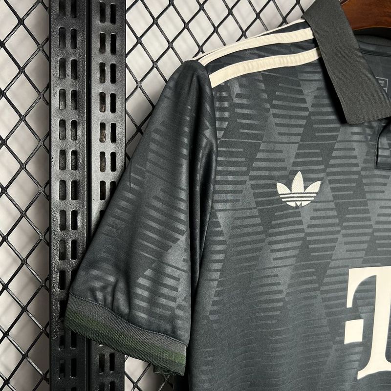 Bayern Munich Ed. Oktoberfest - 2024/25