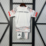Bayern Munich Away 25/26 Infantil
