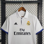 Real Madrid 16/17 Retrô