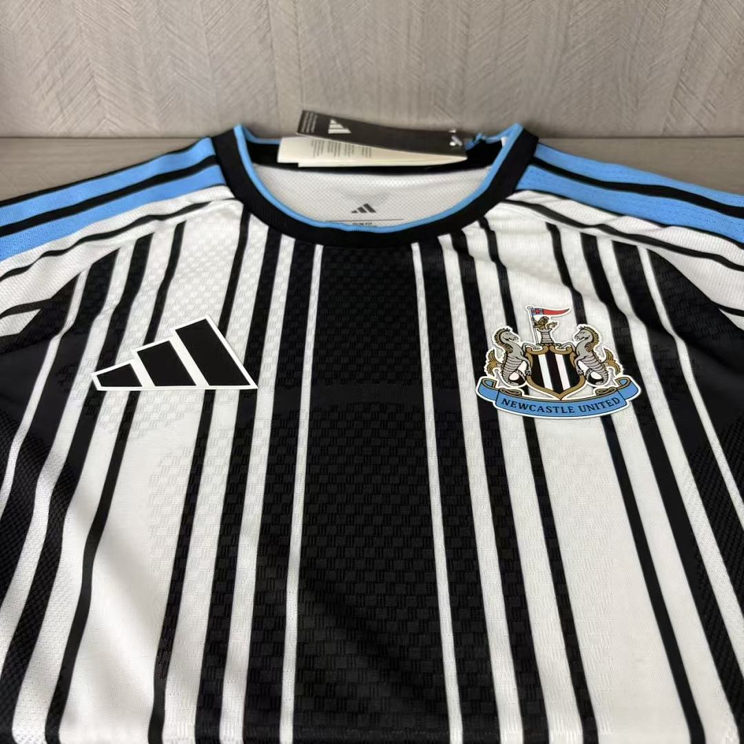 Newcastle Home 26/27 Player
