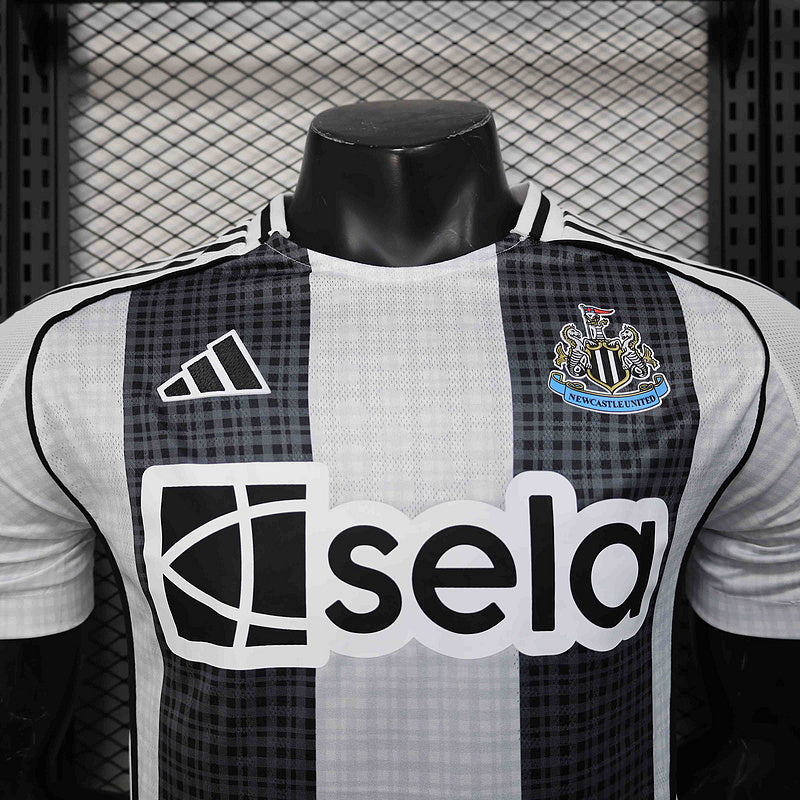 Newcastle Home 25/26 Player