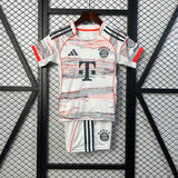 Bayern Munich Away 25/26 Infantil