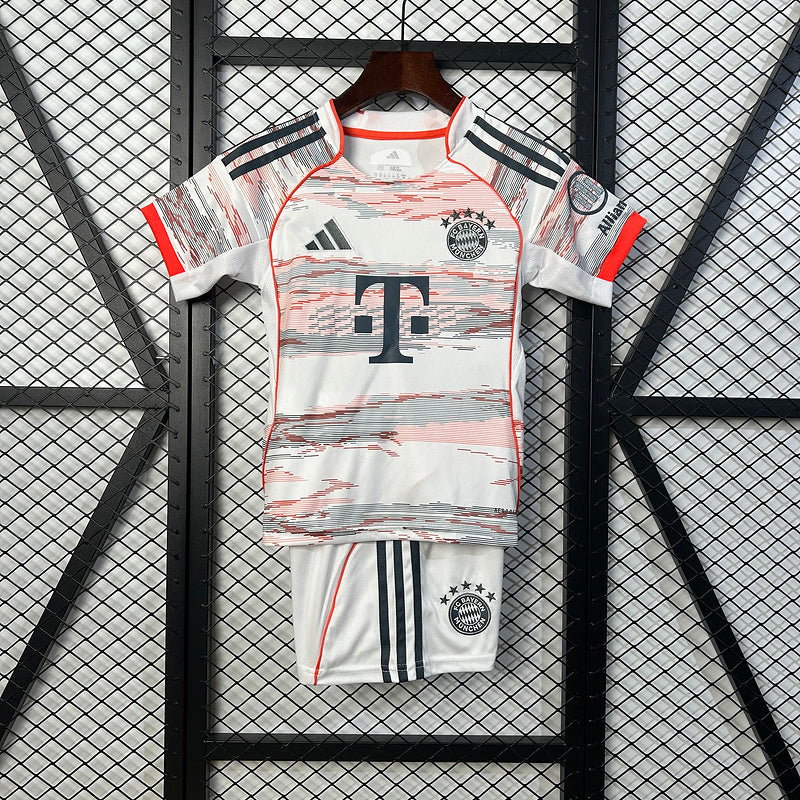 Bayern Munich Away 25/26 Infantil