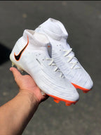 Chuteira Nike Phantom Luna Elite Campo